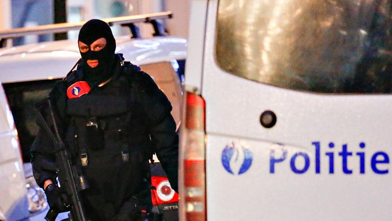 La última redada de la policía belga por los atentados de París se salda con cinco personas interrogadas