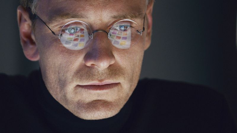 'Steve Jobs', Aaron Sorkin cuestiona el culto al creador de Apple
