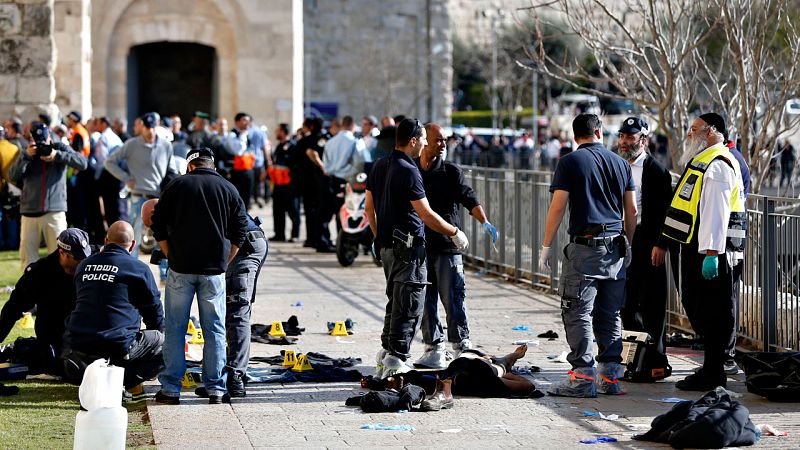 Un ataque con arma blanca en Jerusalén deja dos israelíes muertos y dos palestinos abatidos