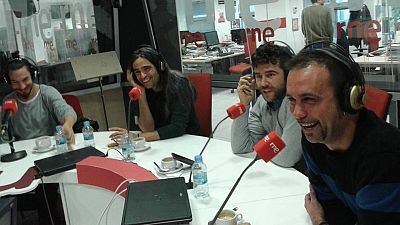 La Sala - Beatriz Carvajal y Montse Plá, unidas también sobre las tablas y especial 'Cervantina', de Ron Lalá - 09/01/16 - escuchar ahora