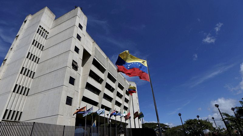 El Supremo venezolano confirma la impugnación de ocho diputados opositores