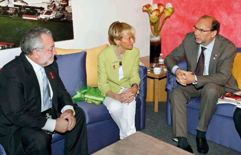 Sanidad financiará los tratamientos reparadores de los enfermos de VIH