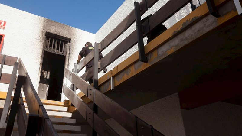 Un niño menor de cinco años y su madre mueren en un incendio en un apartamento de Tenerife