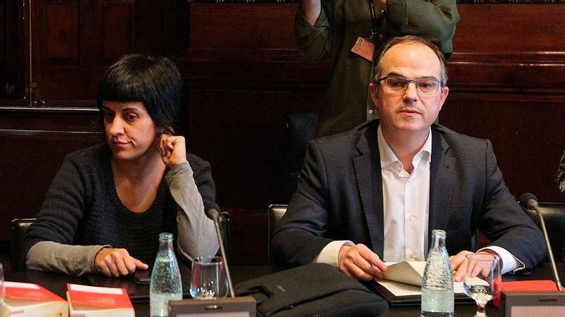 Junts pel Sí y la CUP se emplazan a seguir las negociaciones pero sin variar sus posturas sobre Mas