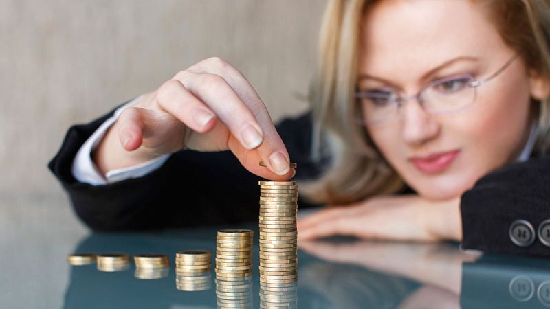 El BCE pide cautela en el pago de dividendos y fija tres categorías para los bancos europeos