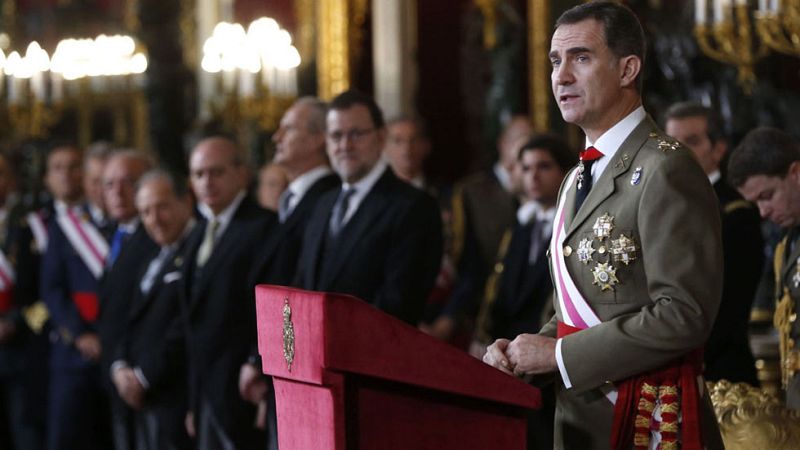 El rey llama al Ejército a no caer en el desaliento frente al terrorismo en la Pascua Militar