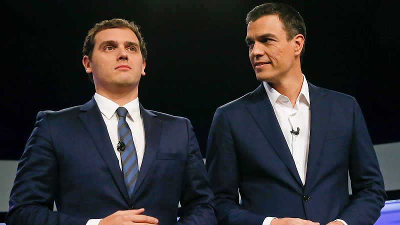 Pedro Snchez y Albert Rivera acuerdan buscar un pacto "global y de consenso" sobre la Mesa del Congreso