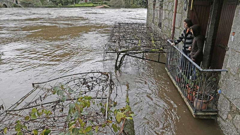 El viento y la lluvia ponen en alerta a 15 provincias del centro y noroeste peninsular