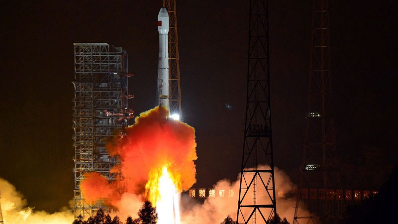 China confirma que lanzará una misión espacial tripulada en 2016