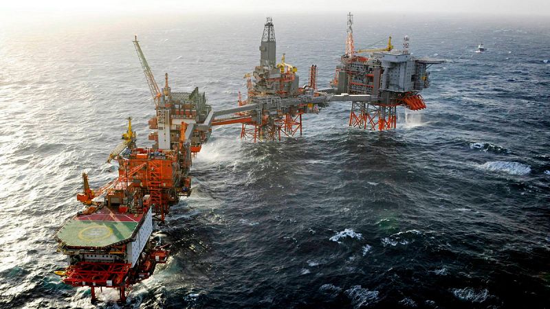 La petrolera británica BP recortará 4.000 empleos por el desplome del precio del crudo