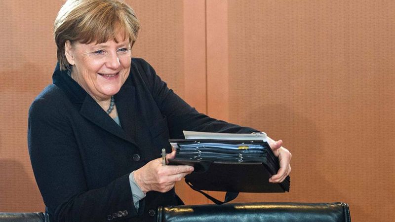 Alemania logra un superávit de 12.100 millones en 2015, que destinará en gran parte a los refugiados