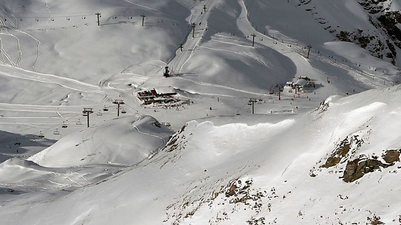 Al menos tres muertos tras arrollar un alud en los Alpes a un grupo de estudiantes