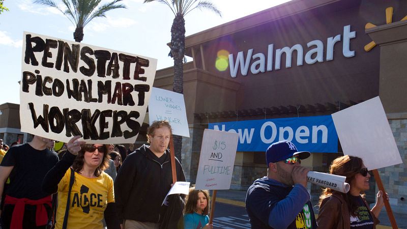 Walmart recortará 16.000 empleos por el cierre de 269 tiendas en América