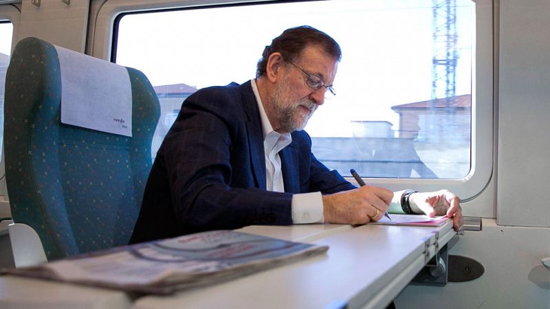 Rajoy reprocha a Sánchez que apoye a partidos "que están echando un pulso al Estado"
