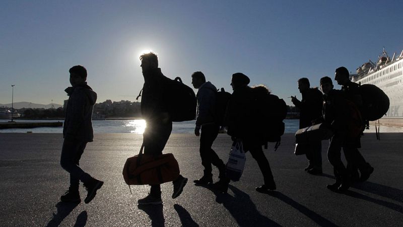 Quedan en libertad los bomberos españoles detenidos en Grecia acusados tráfico de personas