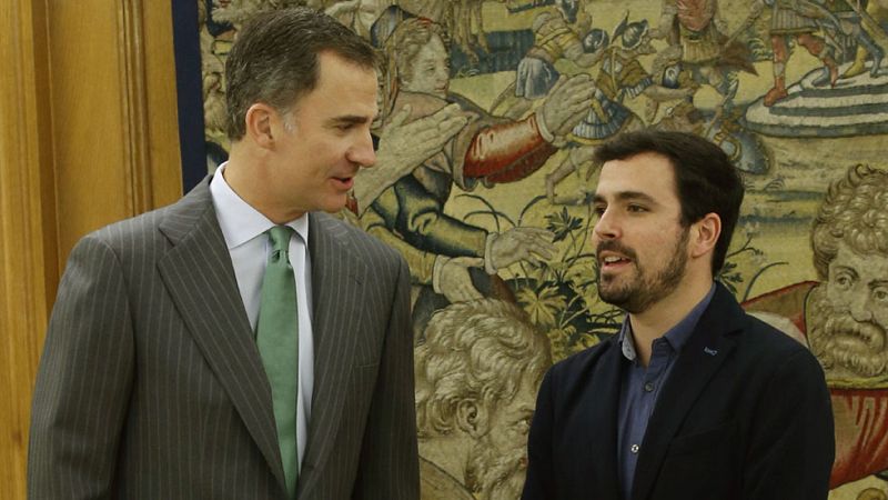 Garzón traslada al rey que "hay espacio para la alternativa"  y se ofrece como "mediador" de la izquierda