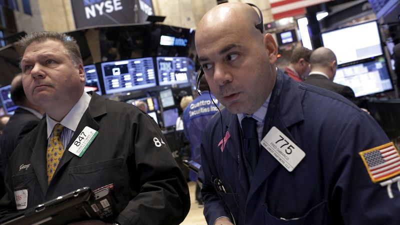 El petróleo Texas se desploma un 6,71% y cierra por debajo de 27 dólares por primera vez desde mayo de 2003