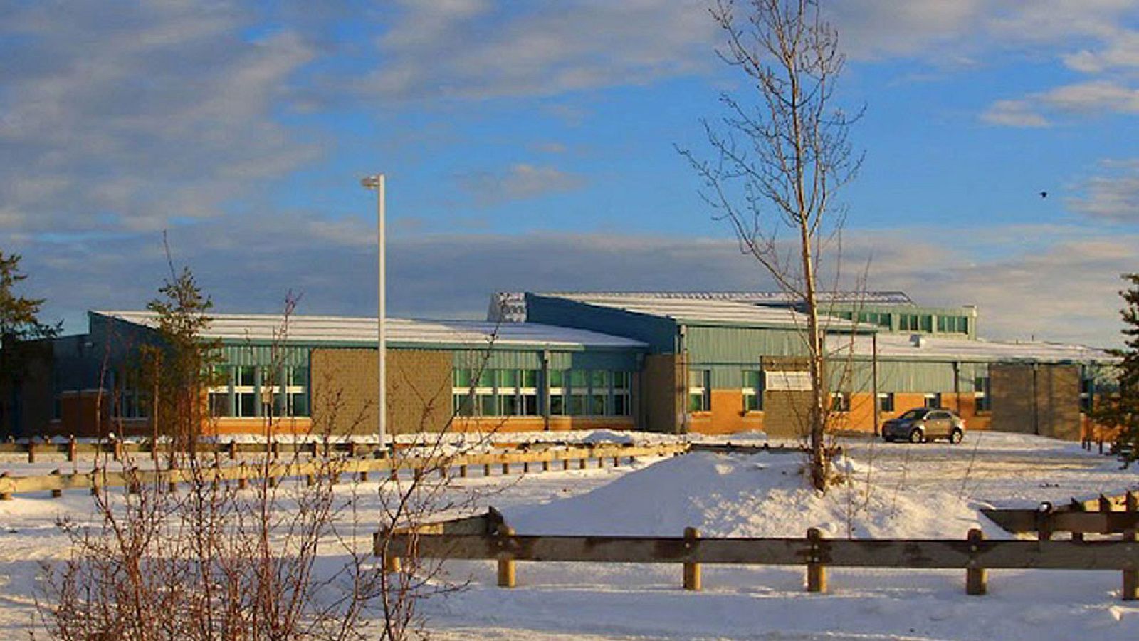 Al menos cuatro muertos en un tiroteo en una escuela en Canadá