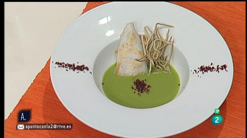 Receta de Crema de guisantes con falsos chanquetes