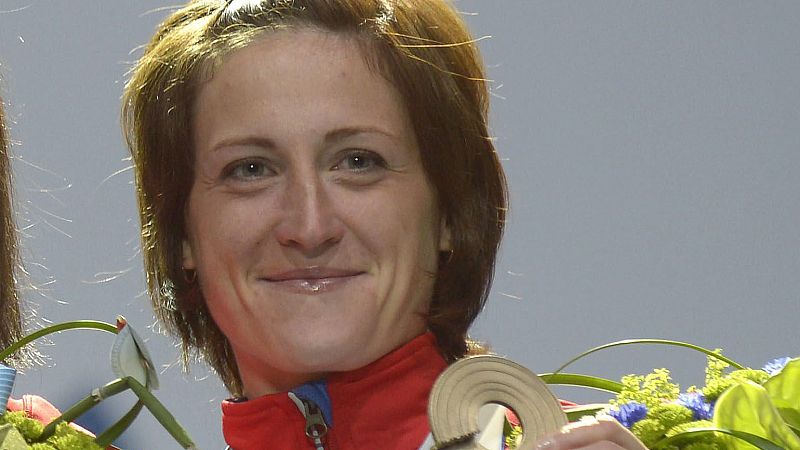 Rusia descalifica a otras cuatro atletas por dopaje