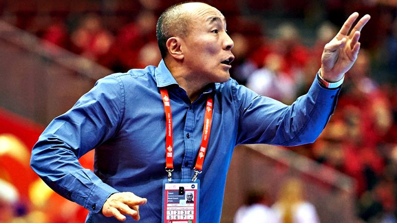 Dujshebaev hijo tiene que vencer a Dujshebaev padre para ir a semifinales