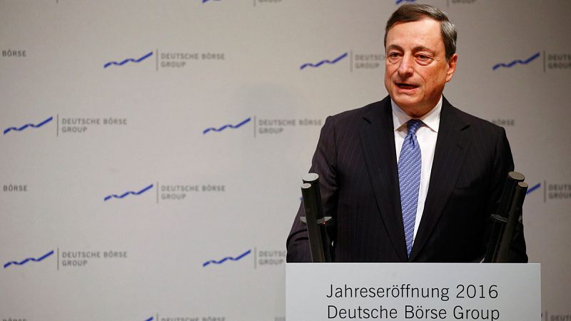 Draghi pide un programa de garantías de depósitos europeos para completar la unión económica y monetaria