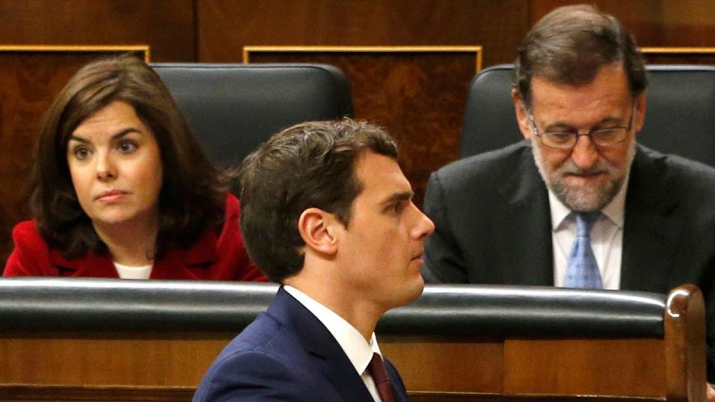 Rajoy y Rivera acuerdan iniciar conversaciones para buscar la gobernabilidad de España