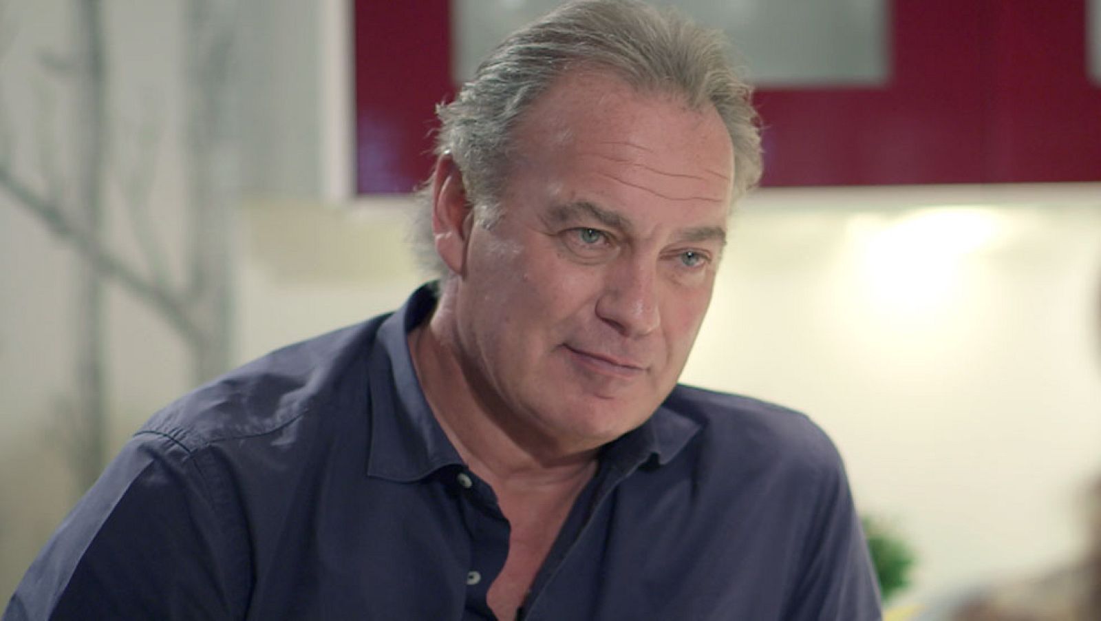 Bertín Osborne prepara las entrevistas a Mario Casas e Iker Casillas en Oporto