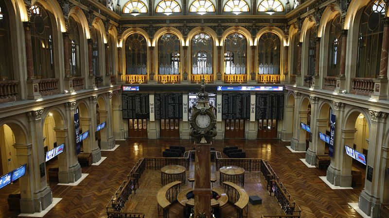 El IBEX 35 sube un 1,46% y se queda a las puertas de los 8.700 puntos