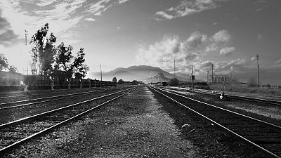 Las cuñas de RNE - Vías que cambiaron nuestros días (RENFE, 1941) en 'Memoria de delfín' - Escuchar ahora