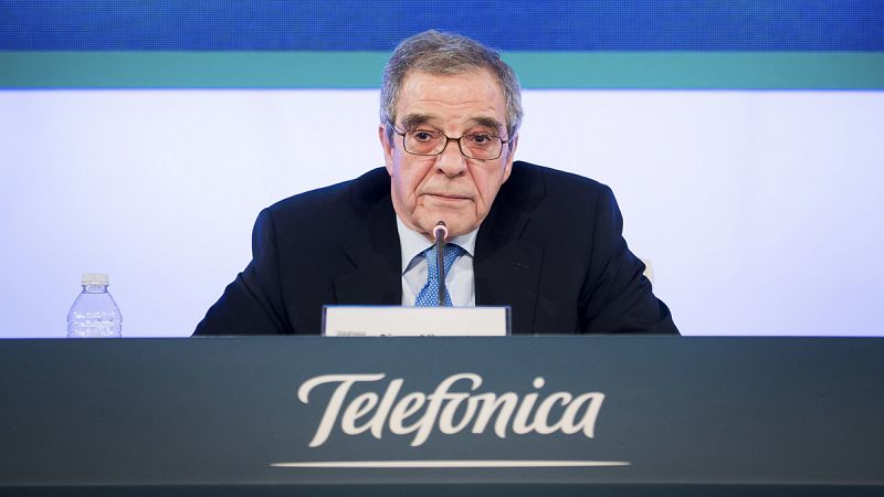 Telefónica provisiona 2.900 millones de euros en sus cuentas de 2015 para su plan de bajas voluntarias