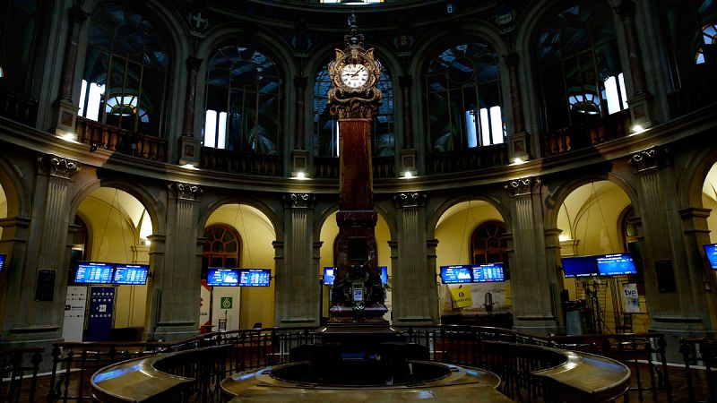 El IBEX 35 pierde un 7,63% mensual y firma su peor mes de enero de la historia