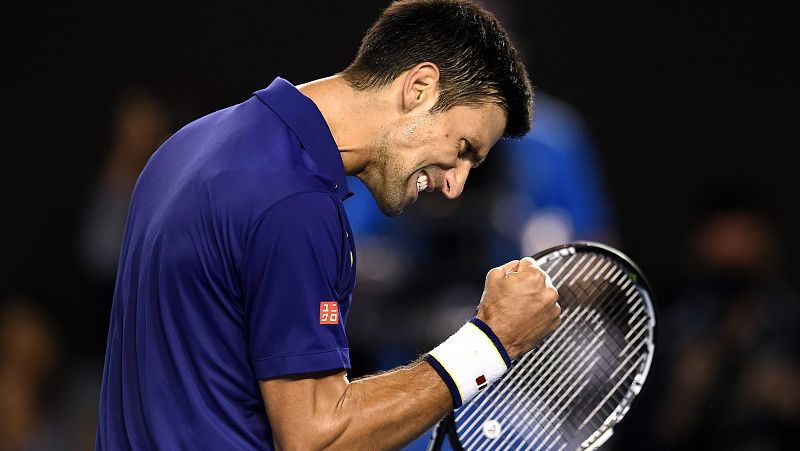 Djokovic somete a Murray e iguala los seis títulos de Emerson en Australia