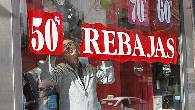 Diez minutos bien empleados - Tiendas de moda, ¿rebajas en las condiciones laborales? - Escuchar ahora