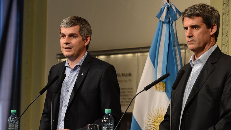 Argentina cierra un preacuerdo por 900 millones de dólares para saldar deuda con 50.000 acreedores italianos