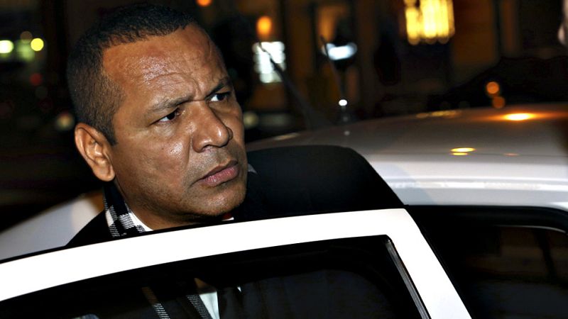 El padre de Neymar dice ante el juez que su hijo no tiene por qué acabar su carrera en el Barça