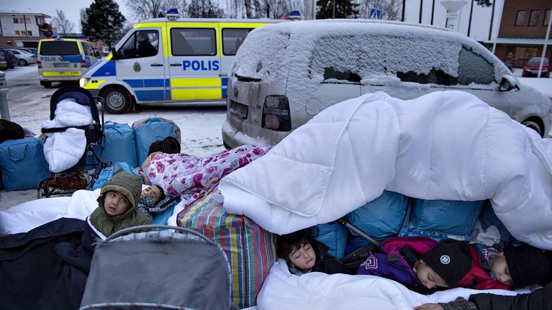 Suecia se pregunta cómo diferenciar a los niños de los adultos ante la avalancha de refugiados