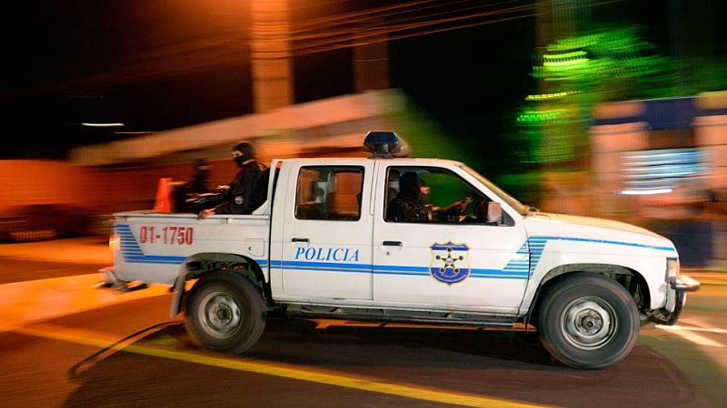 El Salvador inicia las detenciones por el caso de los jesuitas asesinados durante su guerra civil