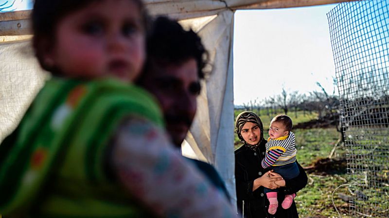 La OTAN considerará la petición turco-alemana de intervenir en la gestión de los refugiados