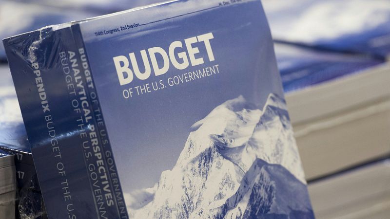 Obama presenta su presupuesto para 2017 centrado en la inversión en infraestructuras y la lucha contra el cambio climático