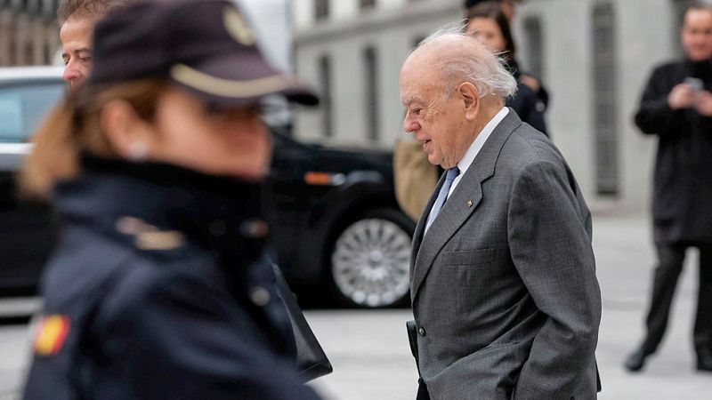 Jordi Pujol insiste en que el dinero procedía de la herencia y sale de la Audiencia sin medidas cautelares