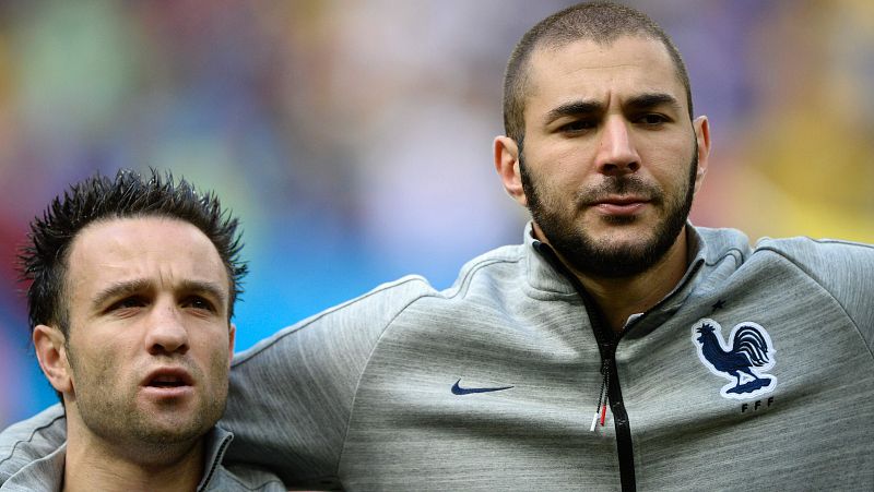 Benzema dice que no vio el vídeo de Valbuena y que se hizo "el listo"