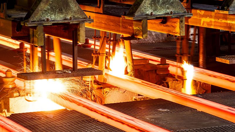 Bruselas abre tres investigaciones 'antidumping' sobre el acero importado de China