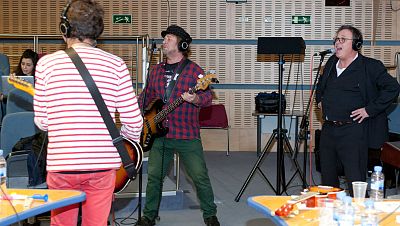 Abierto hasta las 2 - Gran Wyoming y Lichis, en el renacimiento de Los Toreros Muertos - 14/02/16 - escuchar ahora