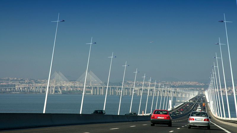 Entra en vigor un nuevo impuesto que grava el combustible en Portugal