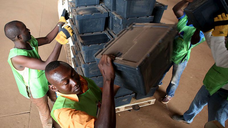 República Centroafricana vota para poner fin a la transición y dos años de violencia sectaria