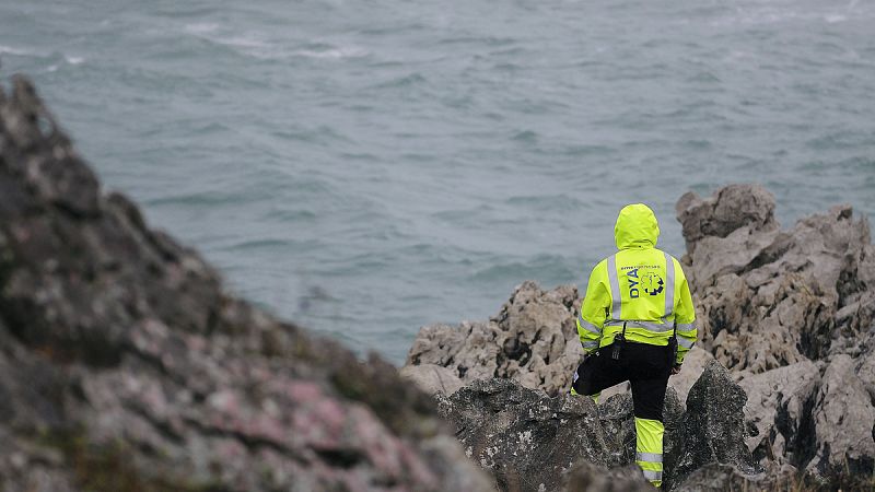 Un niño fallecido y un pescador desaparecido a causa del temporal que recorre la península