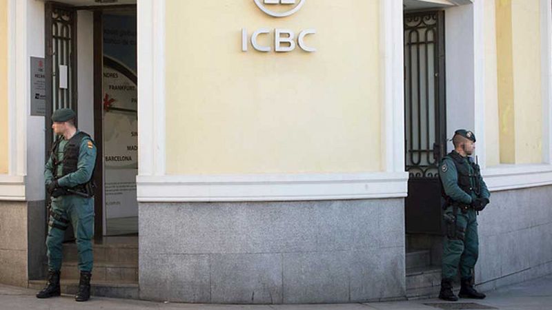La Guardia Civil detiene a cinco directivos del banco chino ICBC en Madrid por indicios de blanqueo