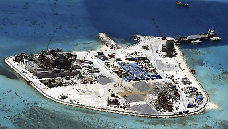 Acusan a China de instalar misiles en una isla disputada con sus vecinos