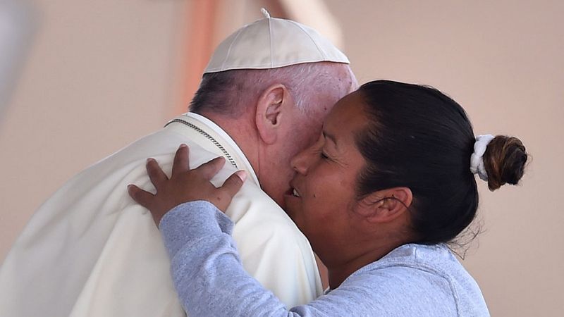 El papa denuncia en Juárez la tragedia humana de aquellos obligados a emigrar
